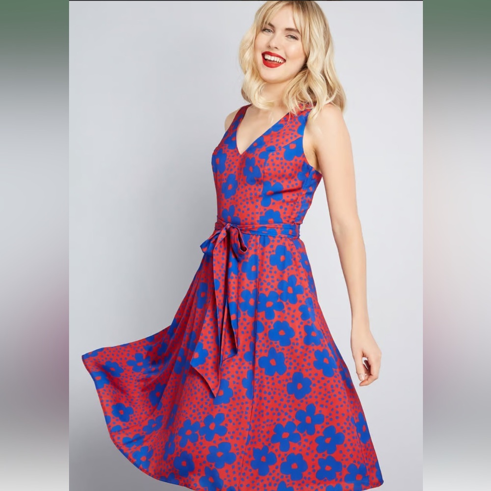 ModCloth Timeless Magnetism A-Line Dress Red Floral Medium
